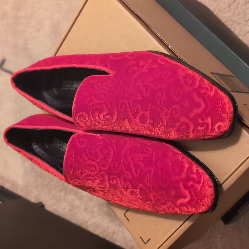 Stacy Adams red loafers with designs